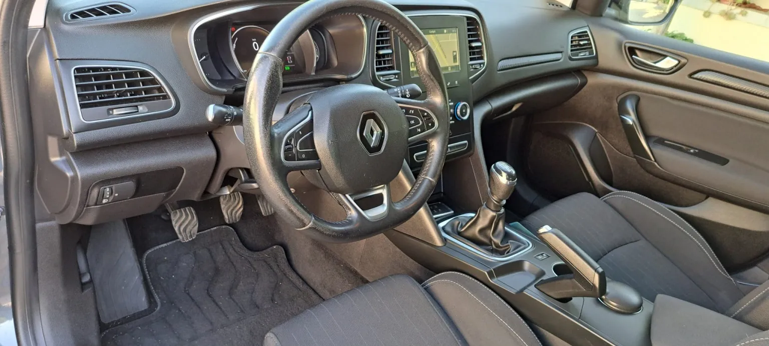 Renault Mégane sportourrer — fotografia 12