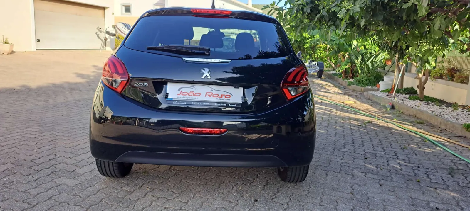 Peugeot 208 — fotografia 13