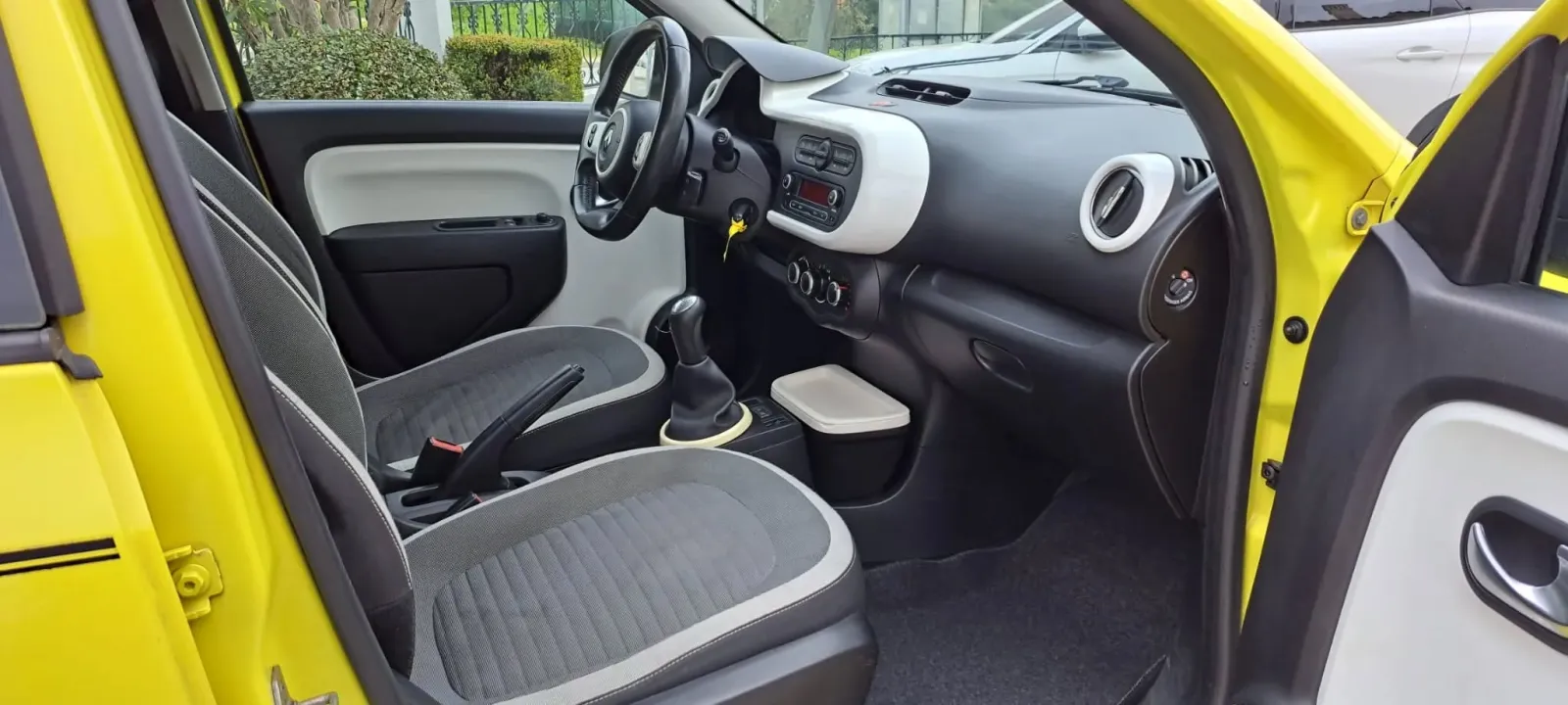 Renault Twingo — fotografia 10