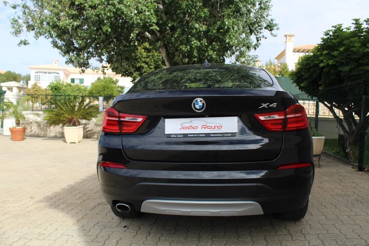 BMW X4 D XLINE — fotografia 4