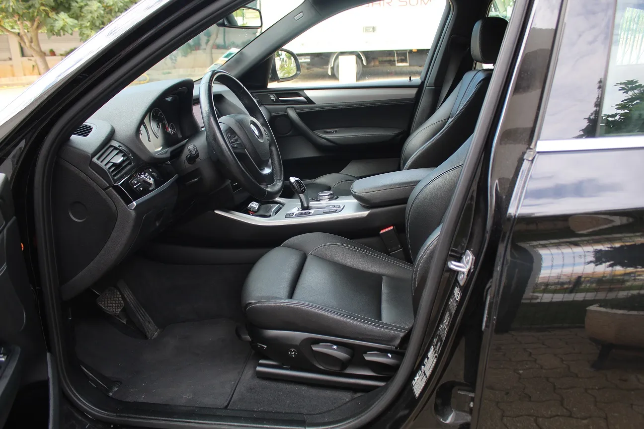 BMW X4 D XLINE — fotografia 6