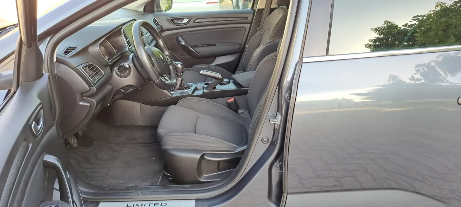 Renault Mégane sportourrer — fotografia 16