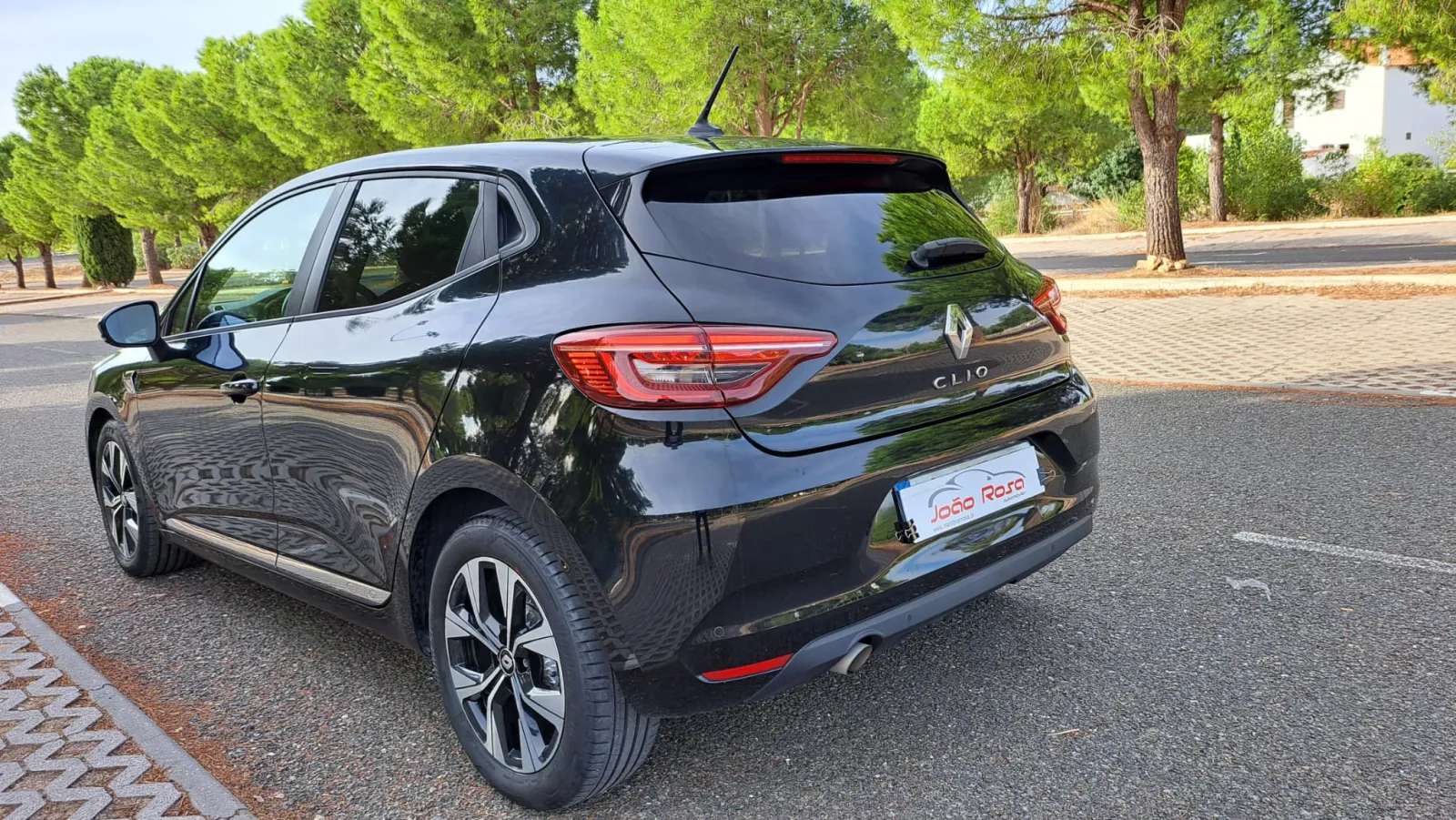 Renault Clio — fotografia 3