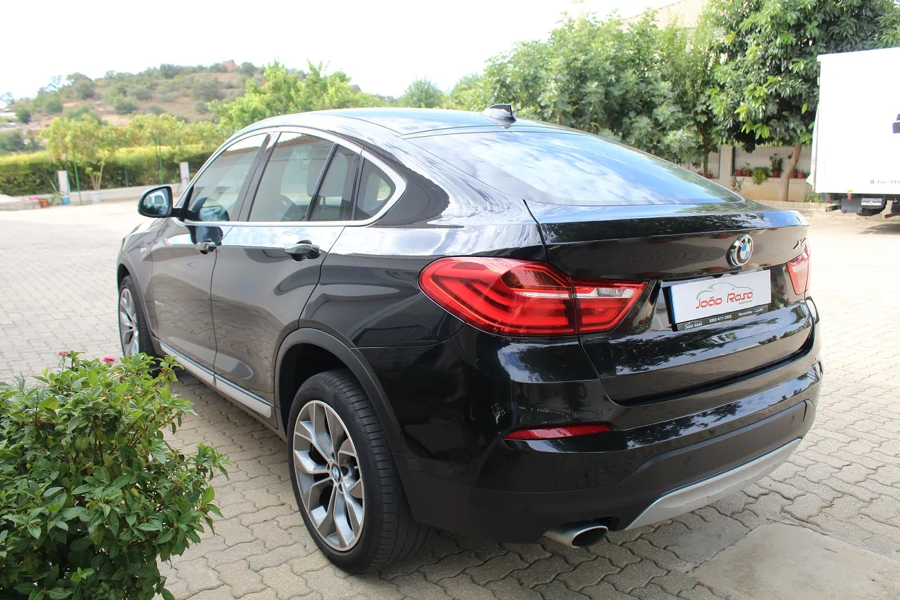 BMW X4 D XLINE — fotografia 3