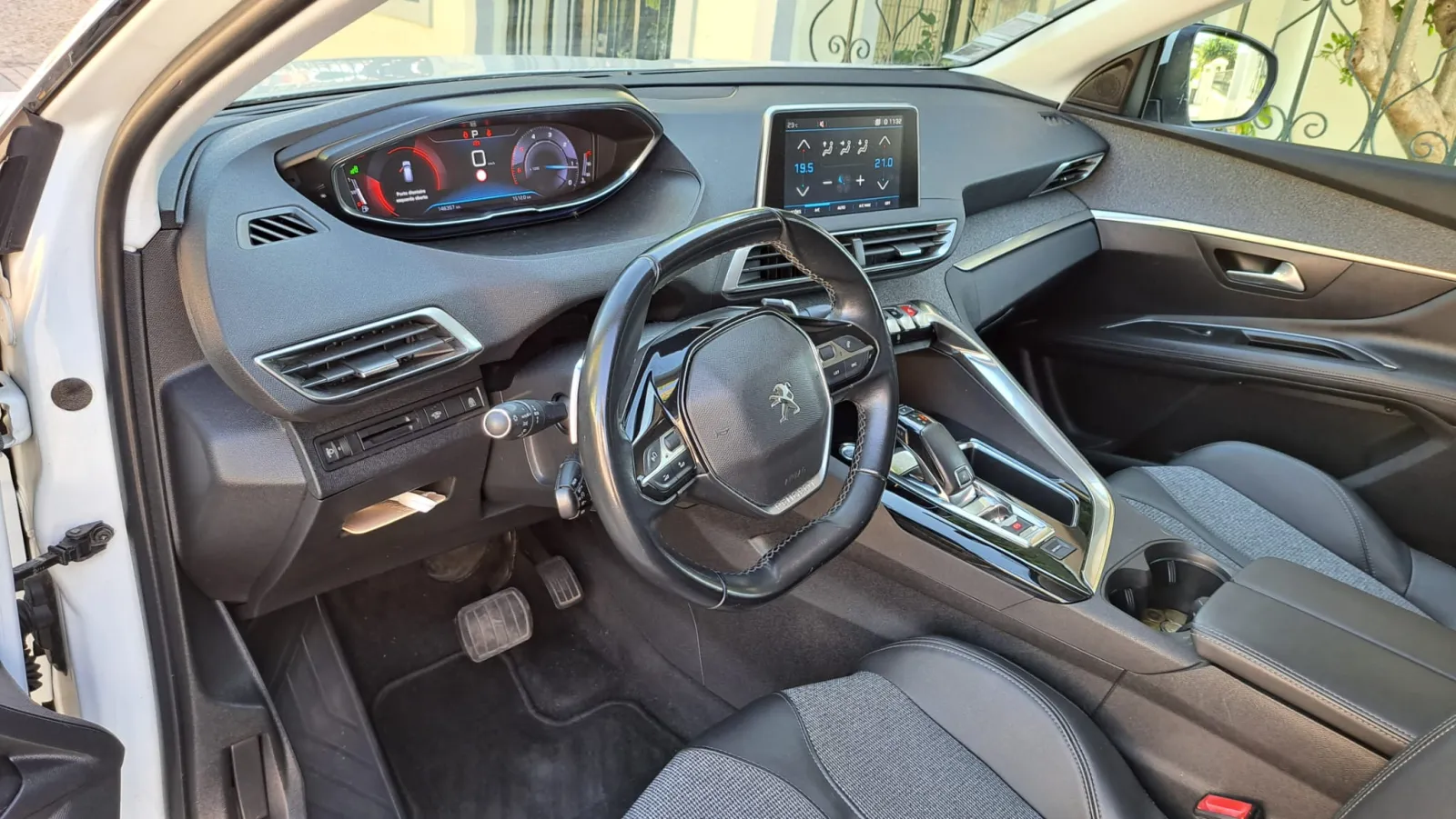 Peugeot 3008 — fotografia 14