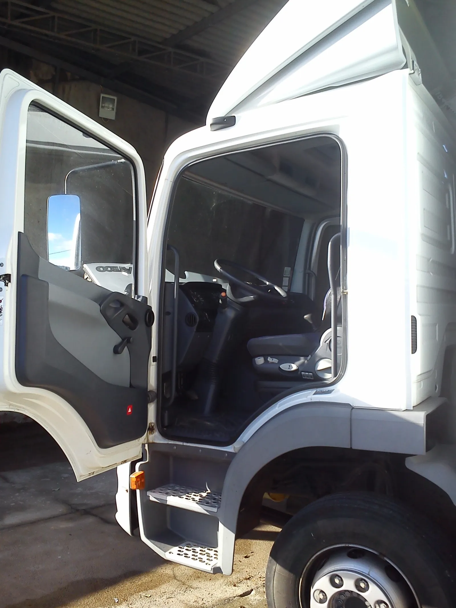 Mercedes-Benz Atego — fotografia 5