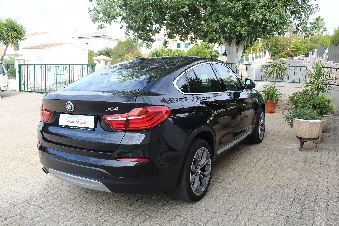 BMW X4 D XLINE — fotografia 5