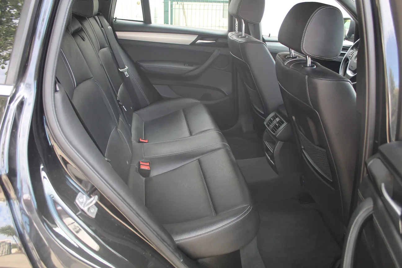 BMW X4 D XLINE — fotografia 10