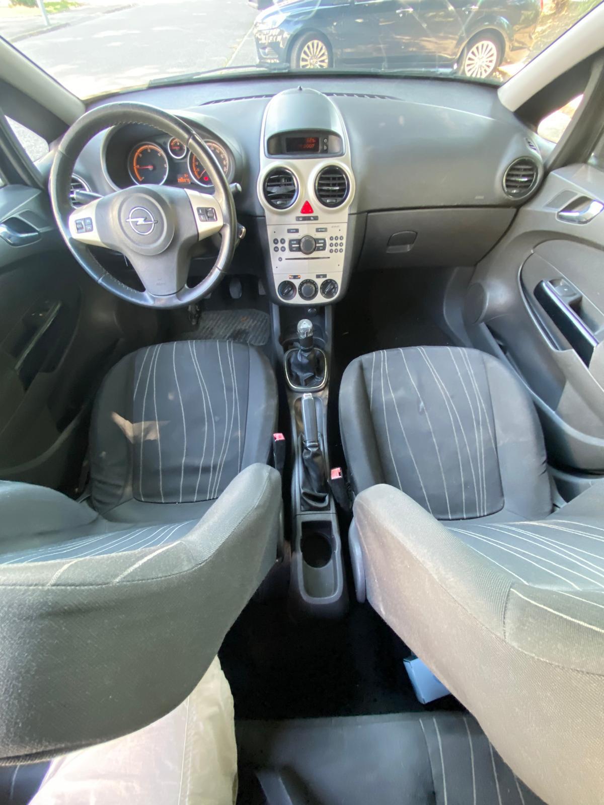 Opel Corsa — fotografia 14